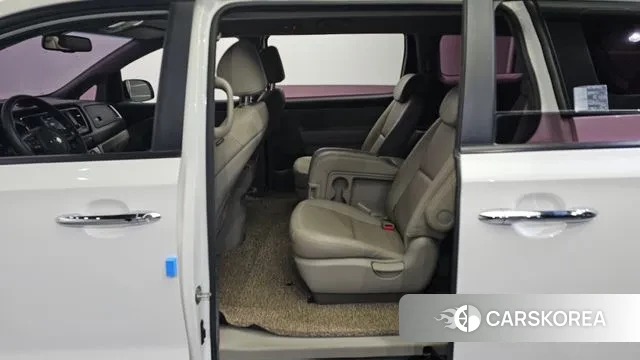 Kia The New Carnival 2018 Белый из Кореи, фото 2