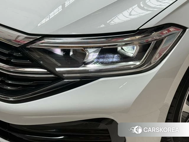 Volkswagen Sagitar 2023 Белый из Китая, фото 2