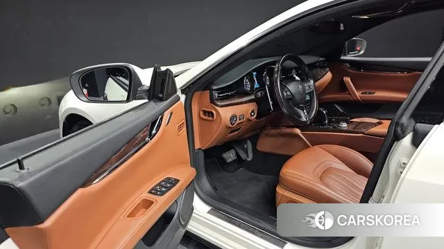 Maserati Quattroporte 2018 Белый из Кореи, фото 2