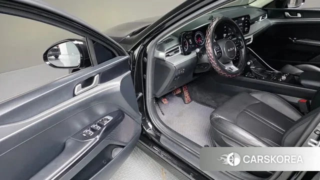 Kia K5 3rd generation 2023 Черный из Кореи, фото 2