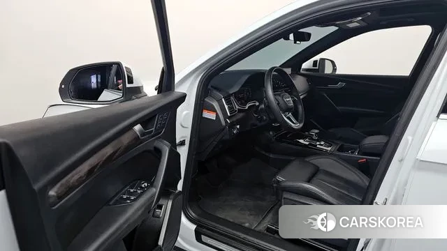 Audi Q5 (FY) 2023 Белый из Кореи, фото 2