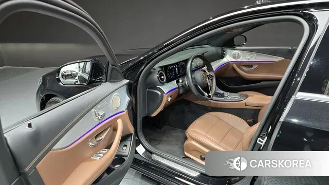 Mercedes-Benz E-Class W213 2021 Черный из Кореи, фото 2