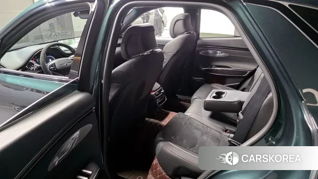 Genesis GV70 2021 Зеленый из Кореи, фото 2