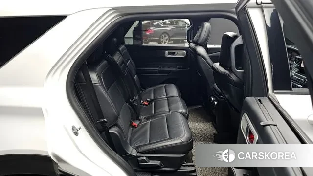 Ford Explorer 6th Generation 2020 Белый из Кореи, фото 2