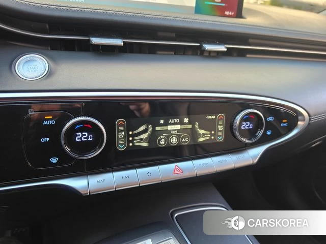 Genesis GV70 2023 Черный из Кореи, фото 2