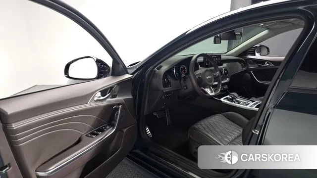 Kia Stinger Meister 2023 Зеленый из Кореи, фото 2