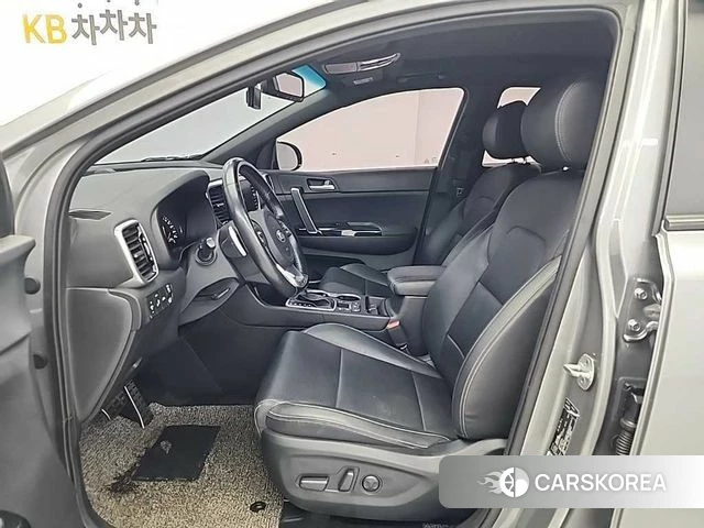 Kia Sportage The Bold 2021 Серебристо-серый из Кореи, фото 2