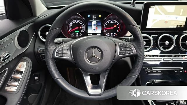 Mercedes-Benz C-Class W205 2018 Белый из Кореи, фото 2