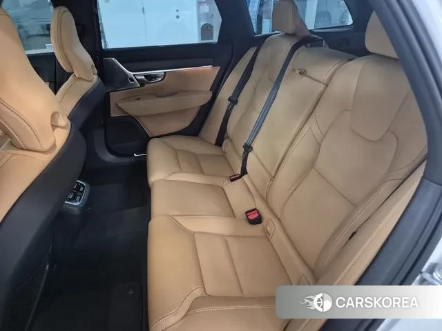 Volvo V90 Cross-Country 2025 Белый из Кореи, фото 2