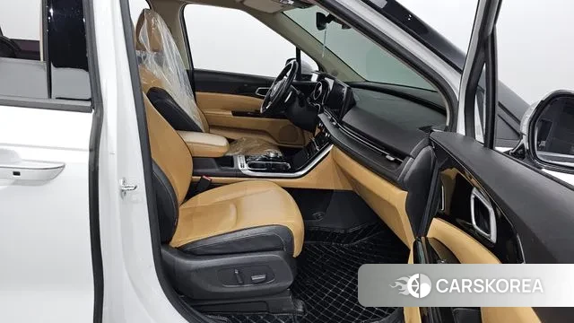 Kia Carnival 4th generation 2020 Белый из Кореи, фото 2