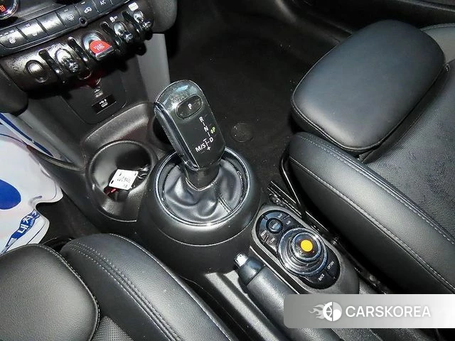 Mini Cooper 2021 Красный из Кореи, фото 2