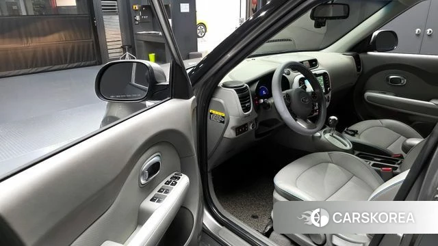 Kia Soul EV 2018 Серебристо-серый из Кореи, фото 2