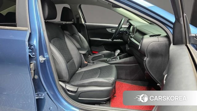 Kia The New K3 2nd generation 2021 Синий из Кореи, фото 2