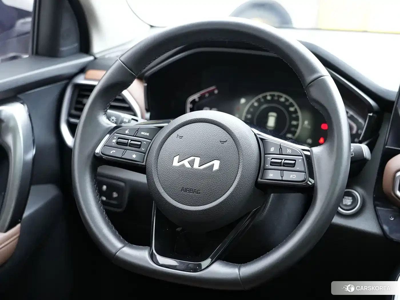 Kia Smart running 2022 Белый из Китая, фото 2