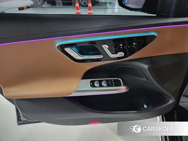 Mercedes-Benz E-Class W214 2025 Черный из Кореи, фото 2