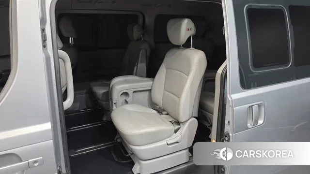 Hyundai The New Grand Starex 2018 Серебряный из Кореи, фото 2