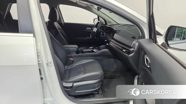 Kia The New Sportage 5th Generation 2025 Белый из Кореи, фото 2