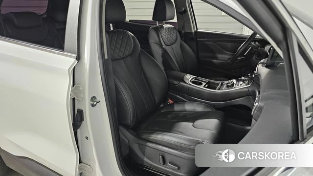 Hyundai The New Santa Fe 2022 Белый из Кореи, фото 2