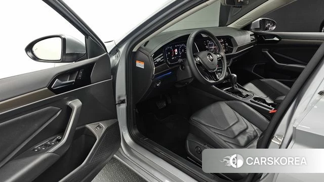 Volkswagen 7th Generation of Jetta 2021 Серебристо-серый из Кореи, фото 2