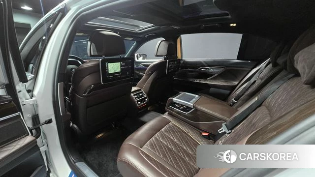 BMW 7 Series (G11) 2020 Белый из Кореи, фото 2