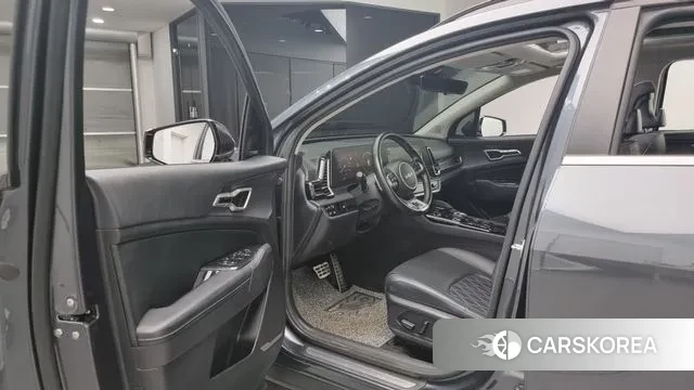 Kia Sportage 5th Generation Hybrid 2022 Черный из Кореи, фото 2