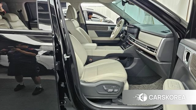 Hyundai Santa Fe (MX5) 2024 Черный из Кореи, фото 2