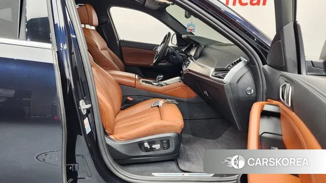 BMW X6 (G06) 2022 Черный из Кореи, фото 2