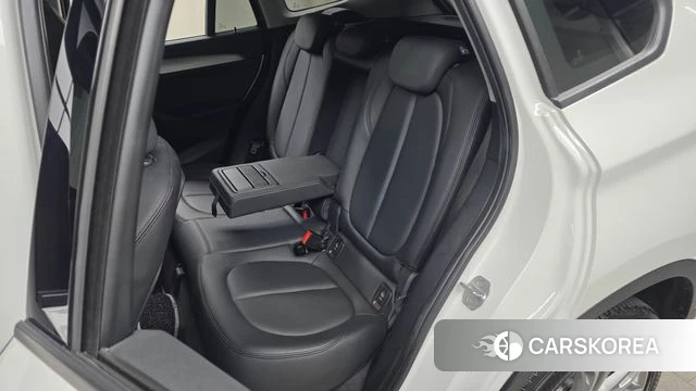 BMW X1 (F48) 2018 Белый из Кореи, фото 2
