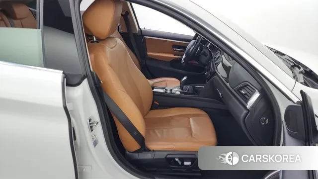 BMW 4 Series (F32) 2018 Белый из Кореи, фото 2