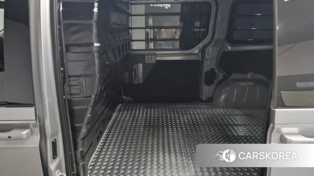 Hyundai Staria 2025 Серебряный из Кореи, фото 2