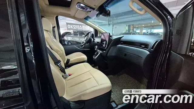 Hyundai Staria 2023 Синий из Кореи, фото 2