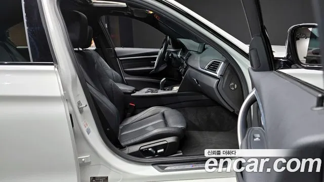 BMW 3 Series (F30) 2018 Белый из Кореи, фото 2