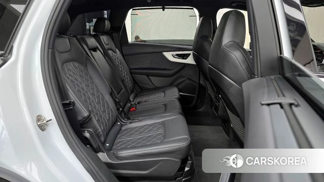 Audi Q7 (4M) 2025 Белый из Кореи, фото 2