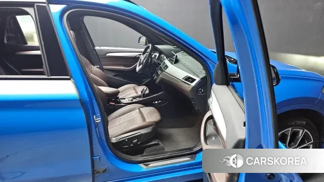 BMW X1 (F48) 2022 Синий из Кореи, фото 2