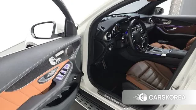 Mercedes-Benz GLC-Class X253 2023 Белый из Кореи, фото 2