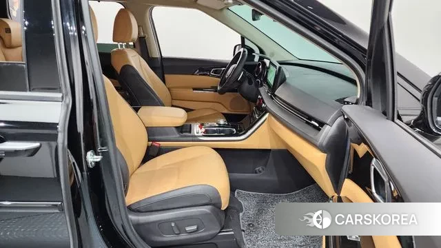 Kia Carnival 4th generation 2023 Черный из Кореи, фото 2