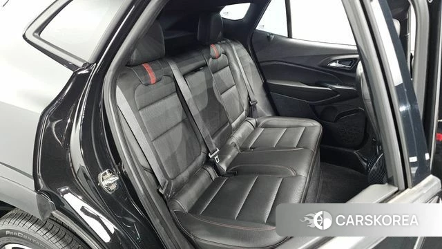 Chevrolet (GM Daewoo) Trax Crossover 2024 Черный из Кореи, фото 2