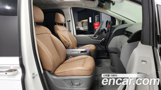 Hyundai Staria 2023 Белый из Кореи, фото 2