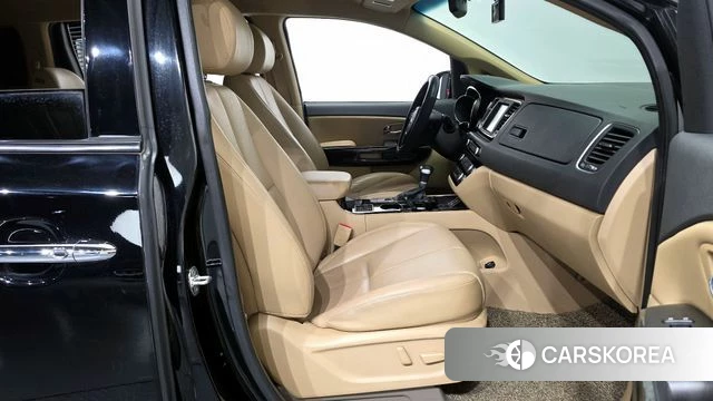 Kia The New Carnival 2019 Черный из Кореи, фото 2