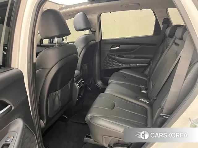 Hyundai The New Santa Fe 2022 Белый из Кореи, фото 2