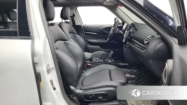 Mini Cooper Clubman 2022 Серебряный из Кореи, фото 2