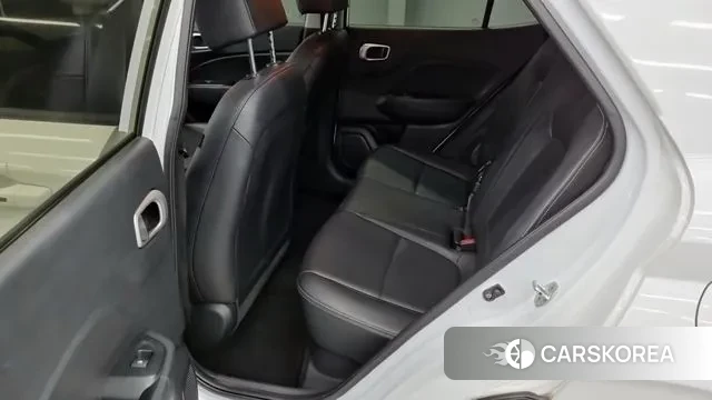 Hyundai Venue 2022 Белый из Кореи, фото 2