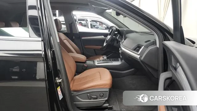 Audi Q5 (FY) 2021 Черный из Кореи, фото 2