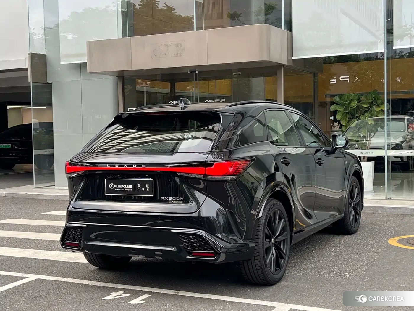 Lexus RX 2023 Черный из Китая, фото 2