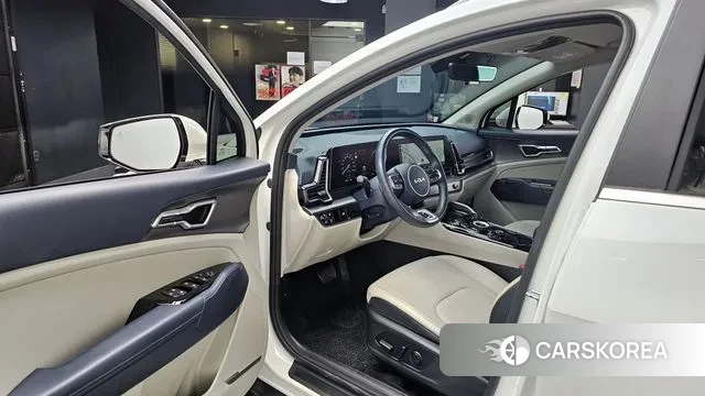 Kia Sportage 5th Generation Hybrid 2022 Белый из Кореи, фото 2