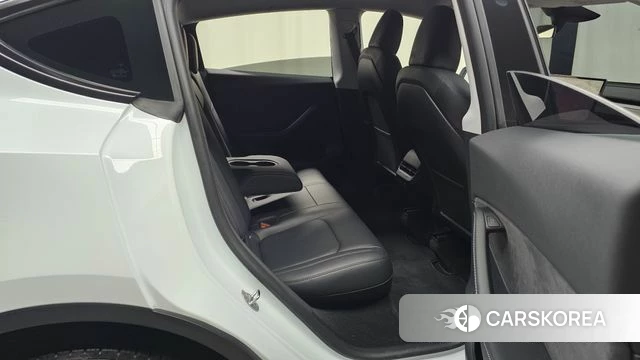 Tesla Model Y 2024 Белый из Кореи, фото 2