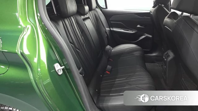 Peugeot 308 Third generation 2023 Зеленый из Кореи, фото 2