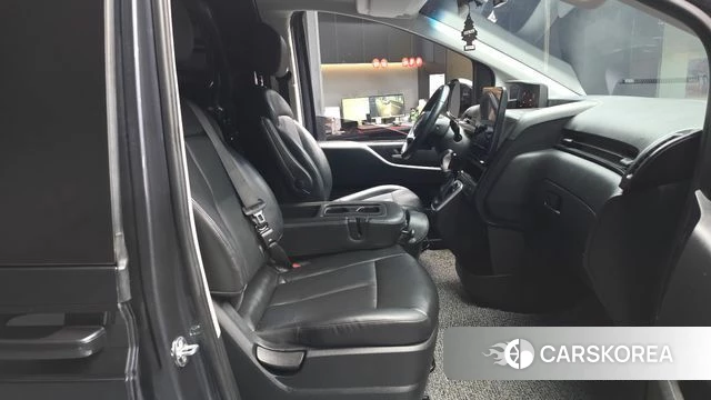 Hyundai Staria 2021 Серый из Кореи, фото 2