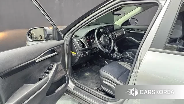 Kia Seltos 2019 Серебристо-серый из Кореи, фото 2