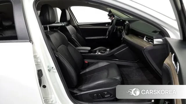 Kia K5 3rd generation 2020 Белый из Кореи, фото 2